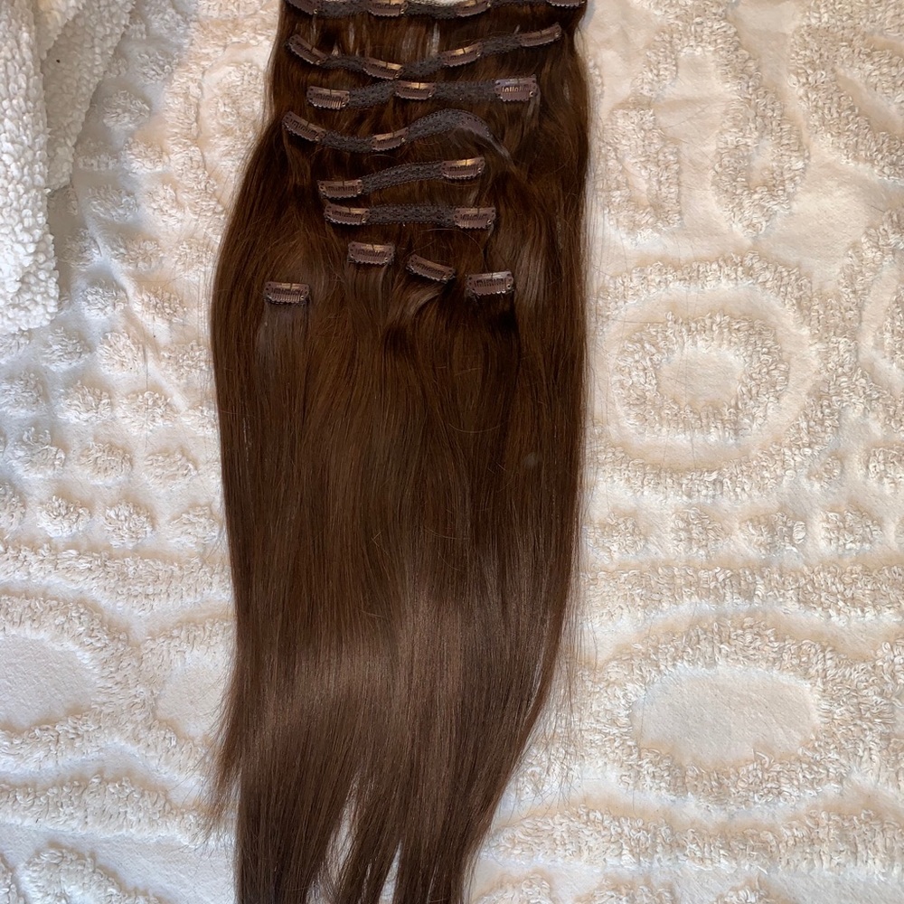 Bellamy 20” chocolate brown hair extensions